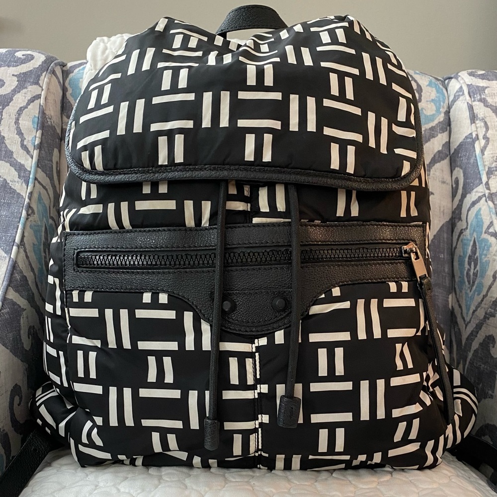 ❤️SOLD❤️Authentic Balenciaga Nylon Traveler Backpack